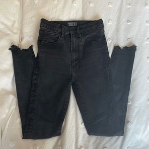 Abercrombie & Fitch Ultra High Rise Super Skinny Jean
